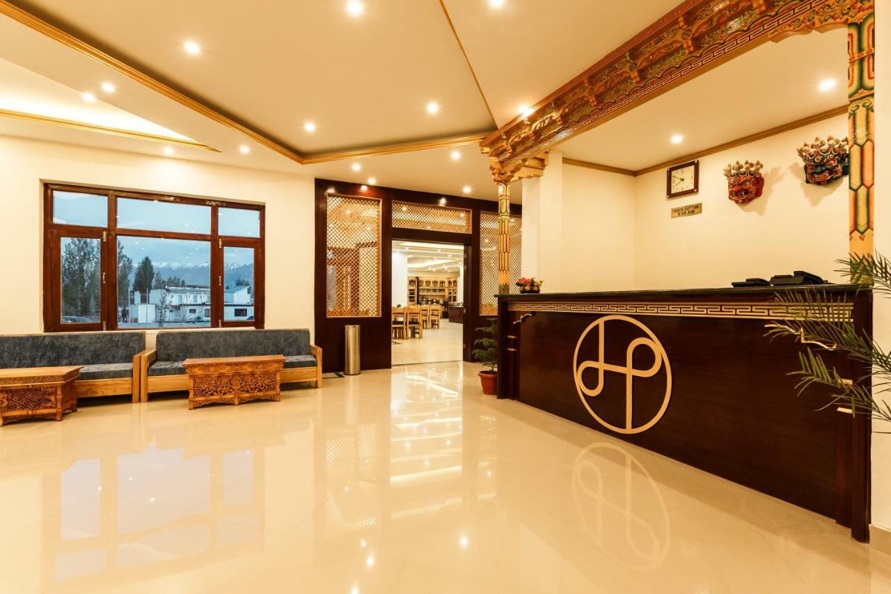 Hotel Leh Plaza Exterior foto